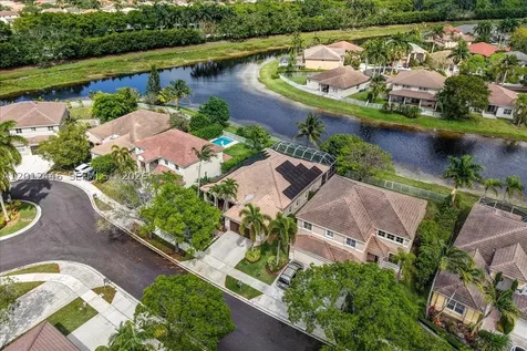 1634 Sandpiper Circle Weston FL 33327
