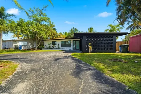 1930 NW 33rd Street Oakland Park FL 33309