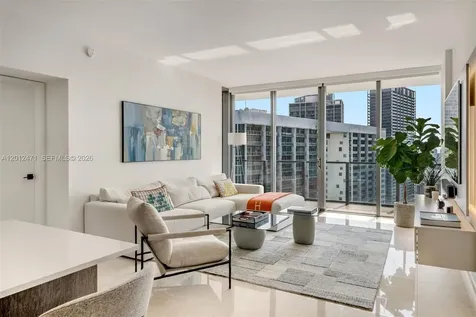 68 SE 6th Street Miami FL 33131