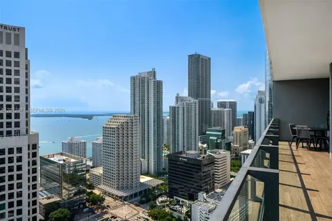 68 SE 6th Street Miami FL 33131