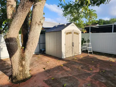 3452 SW 113th Court Miami FL 33165