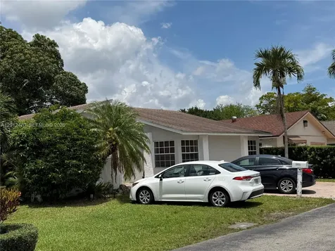 3452 SW 113th Court Miami FL 33165