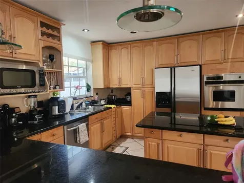 3452 SW 113th Court Miami FL 33165
