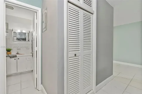 1817 NW 60th Avenue Sunrise FL 33313