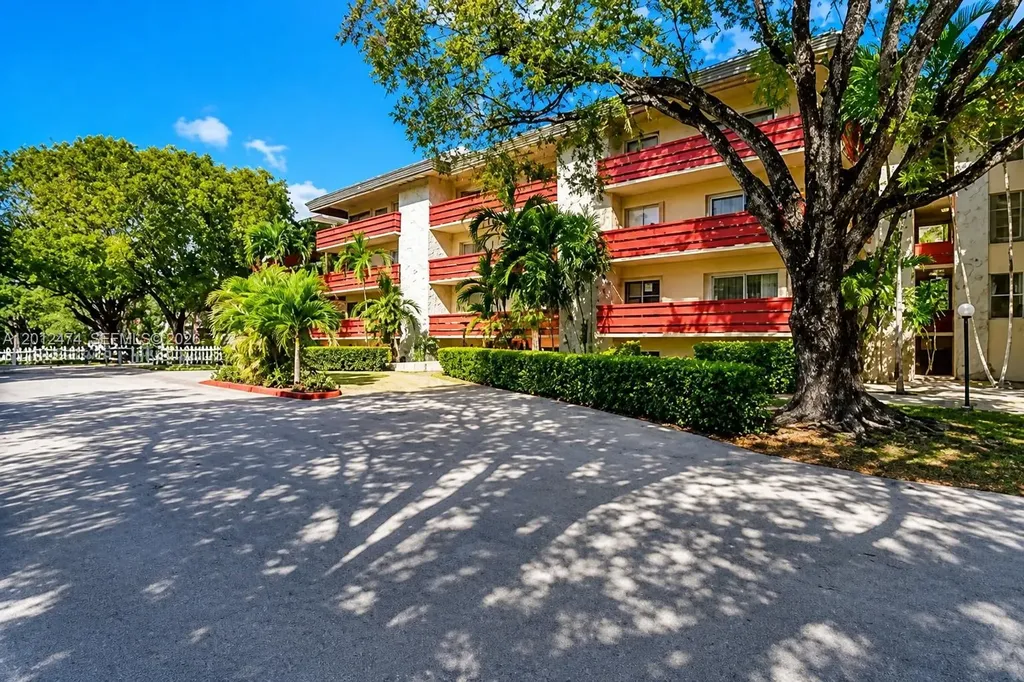 1205 Mariposa Avenue Coral Gables FL 33146