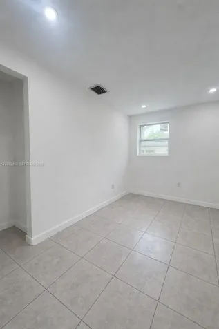 1861 NW 112th Street Miami FL 33167