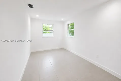 1861 NW 112th Street Miami FL 33167