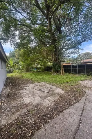 1861 NW 112th Street Miami FL 33167