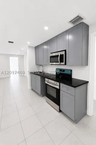1861 NW 112th Street Miami FL 33167