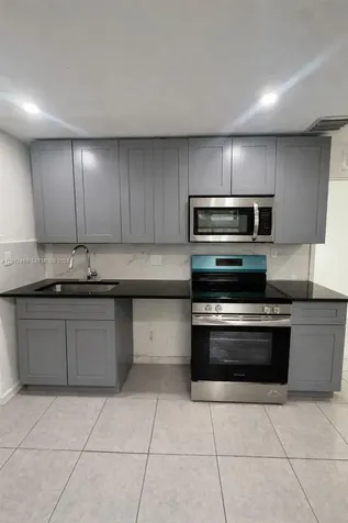 1861 NW 112th Street Miami FL 33167