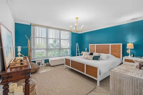 3500 Mystic Pointe Drive Aventura FL 33180