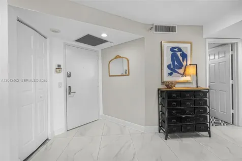 3500 Mystic Pointe Drive Aventura FL 33180