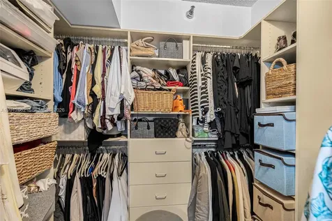3500 Mystic Pointe Drive Aventura FL 33180