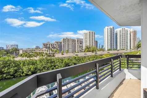3500 Mystic Pointe Drive Aventura FL 33180