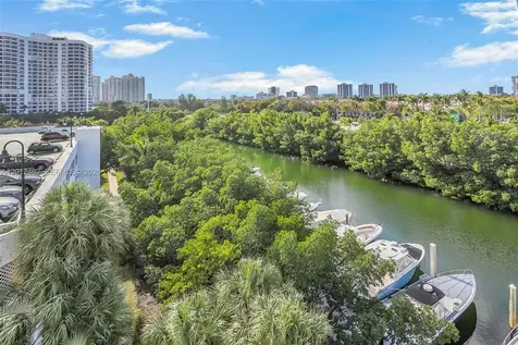 3500 Mystic Pointe Drive Aventura FL 33180