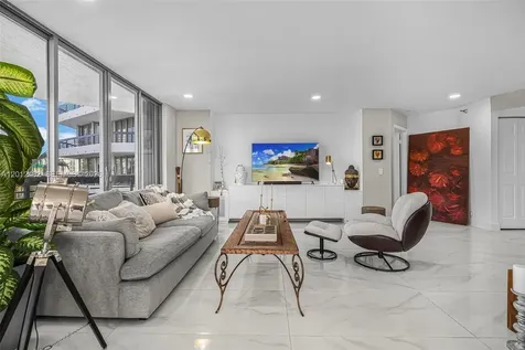 3500 Mystic Pointe Drive Aventura FL 33180