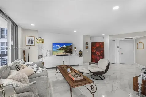 3500 Mystic Pointe Drive Aventura FL 33180