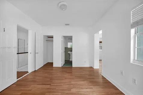 452 NE 30th Street Miami FL 33137