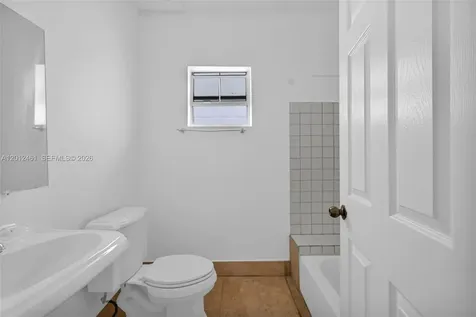 452 NE 30th Street Miami FL 33137