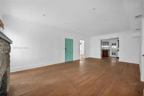 452 NE 30th Street Miami FL 33137