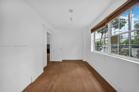 452 NE 30th Street Miami FL 33137