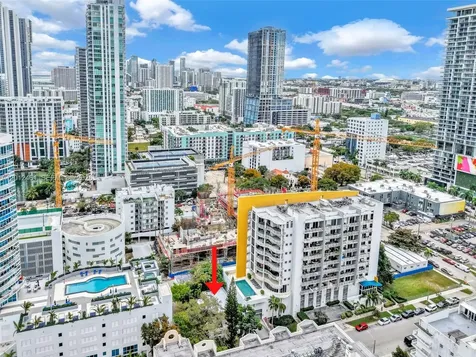 452 NE 30th Street Miami FL 33137