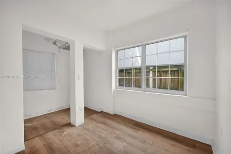 452 NE 30th Street Miami FL 33137