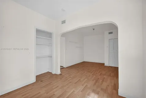 452 NE 30th Street Miami FL 33137