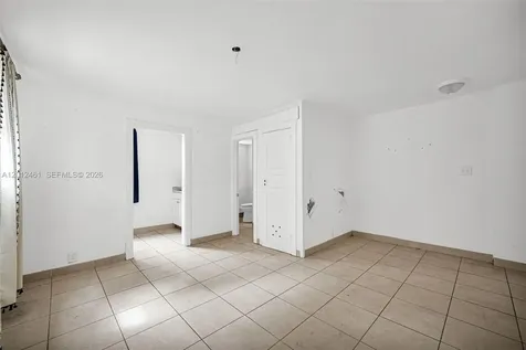 452 NE 30th Street Miami FL 33137
