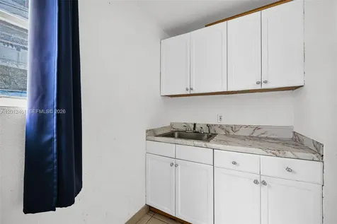 452 NE 30th Street Miami FL 33137