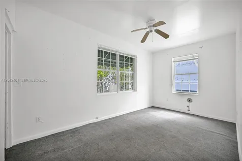 452 NE 30th Street Miami FL 33137