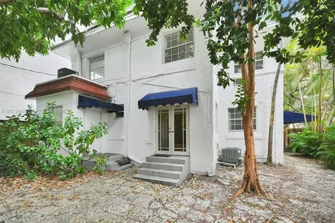 452 NE 30th Street Miami FL 33137