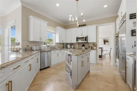 1422 Victoria Isle Drive Weston FL 33327