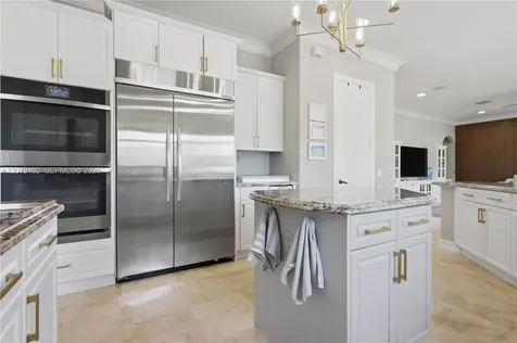 1422 Victoria Isle Drive Weston FL 33327