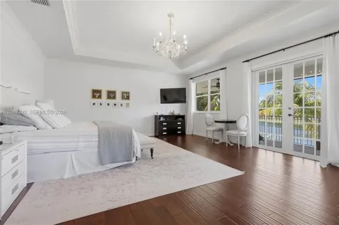 1422 Victoria Isle Drive Weston FL 33327