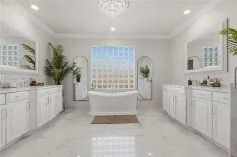 1422 Victoria Isle Drive Weston FL 33327