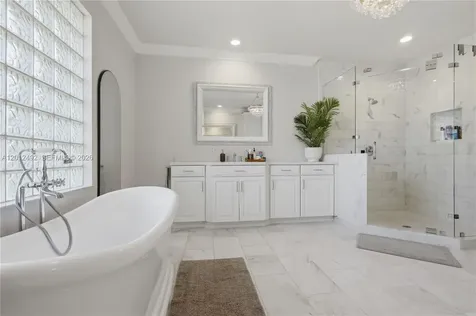 1422 Victoria Isle Drive Weston FL 33327
