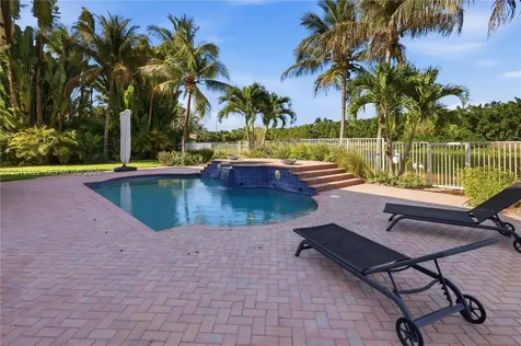 1422 Victoria Isle Drive Weston FL 33327
