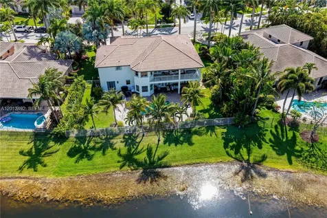 1422 Victoria Isle Drive Weston FL 33327