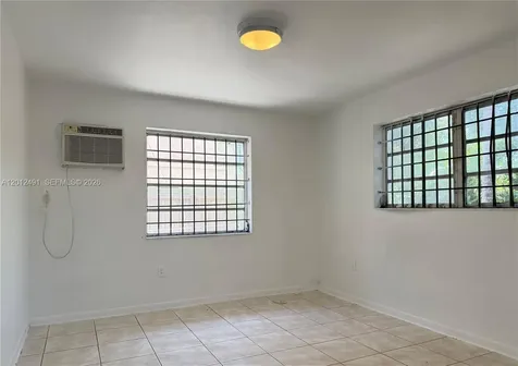 1820 NW 19th Avenue Miami FL 33125