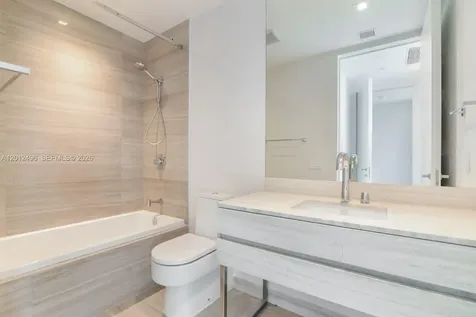 18975 Collins Avenue Sunny Isles Beach FL 33160
