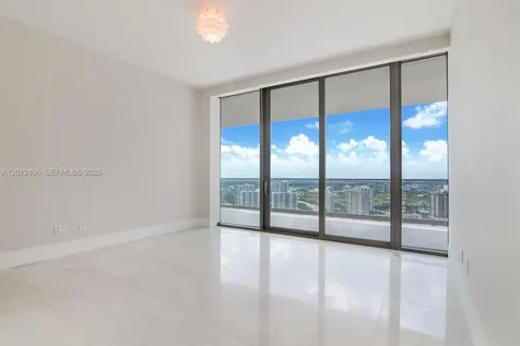 18975 Collins Avenue Sunny Isles Beach FL 33160