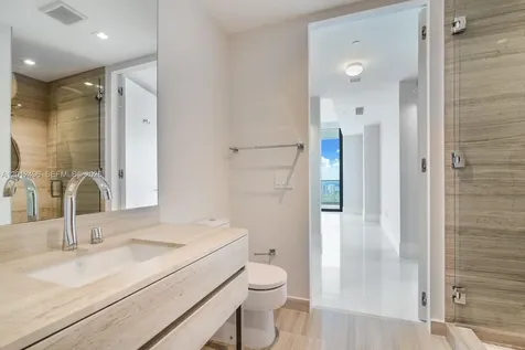 18975 Collins Avenue Sunny Isles Beach FL 33160