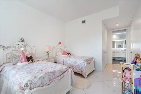 1100 Biscayne Boulevard Miami FL 33132