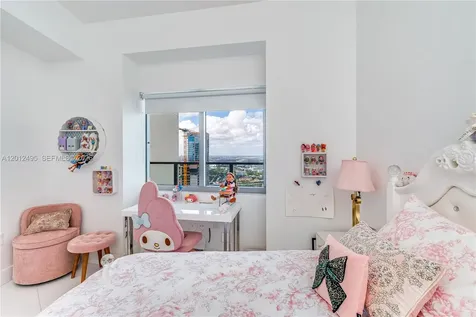 1100 Biscayne Boulevard Miami FL 33132