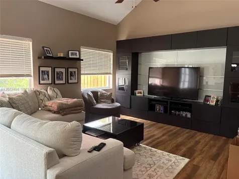 2638 Oak Park Circle Davie FL 33328