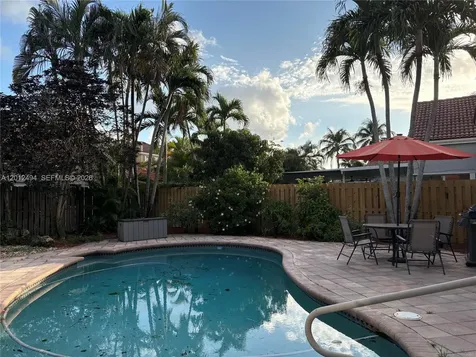 2638 Oak Park Circle Davie FL 33328