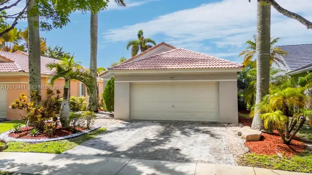 4421 Dogwood Circle Weston FL 33331