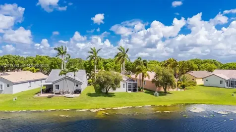 4421 Dogwood Circle Weston FL 33331