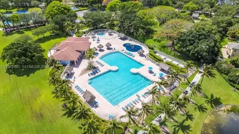 4421 Dogwood Circle Weston FL 33331
